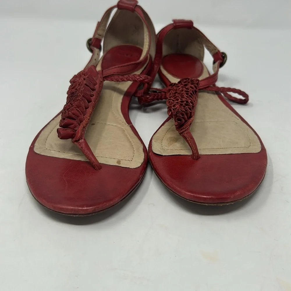 Frye Red Laurel Flower T-Strap Leather Women’s Sandals Size 10